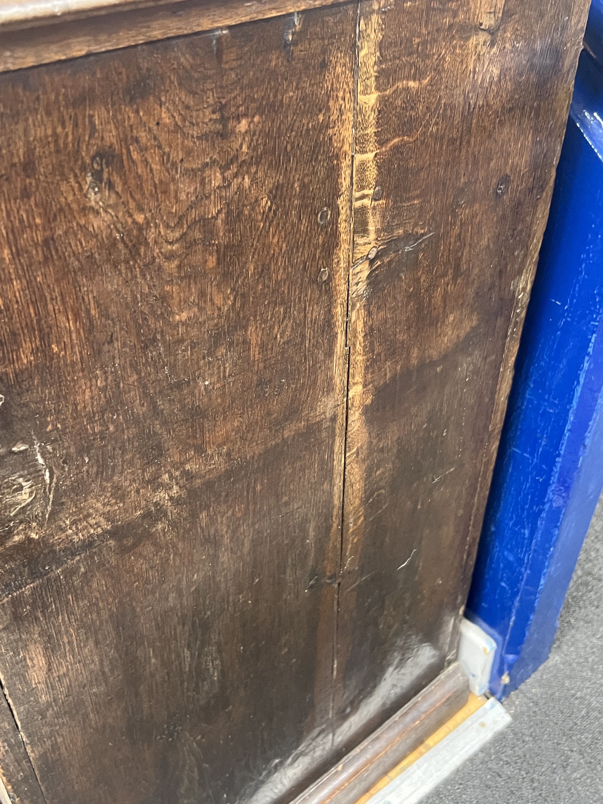 An 18th century oak low dresser, width 192cm, depth 51cm, height 89cm